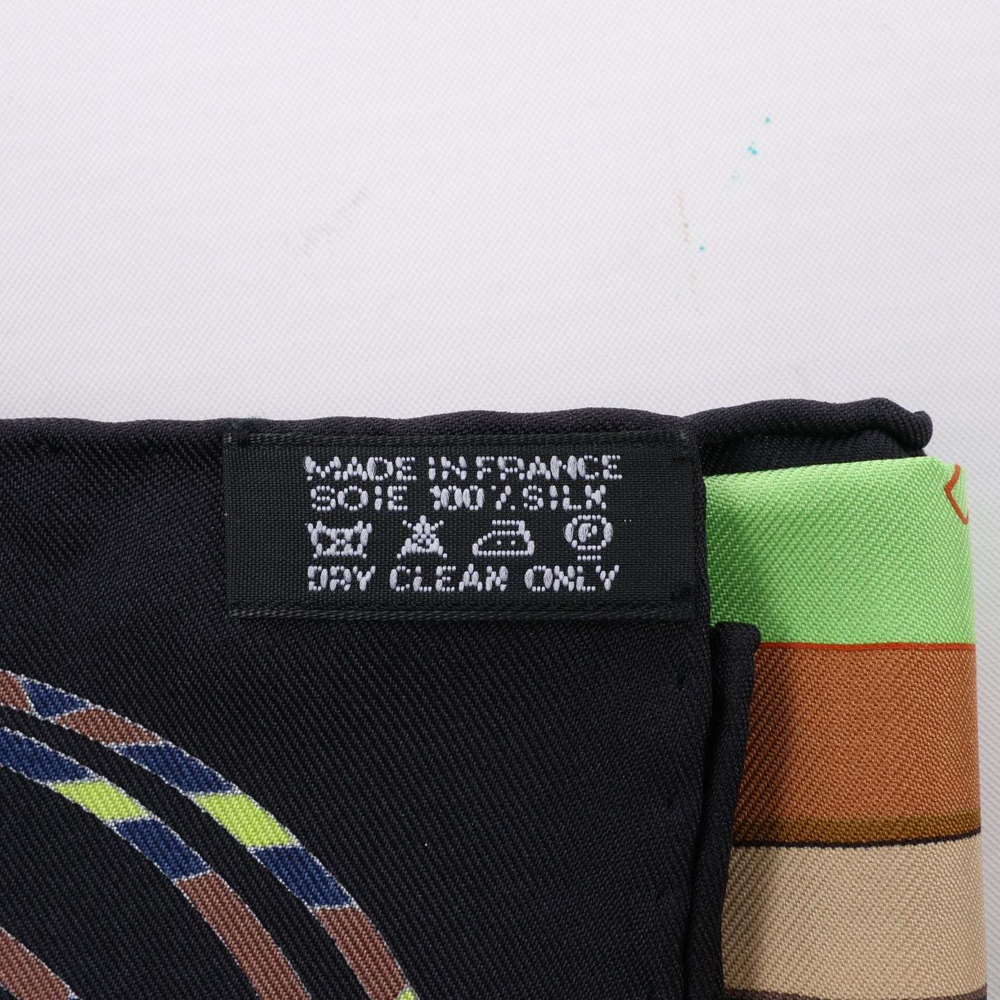 Hermès Carré 90 "KILIM" 100% Seidenschal in Braun