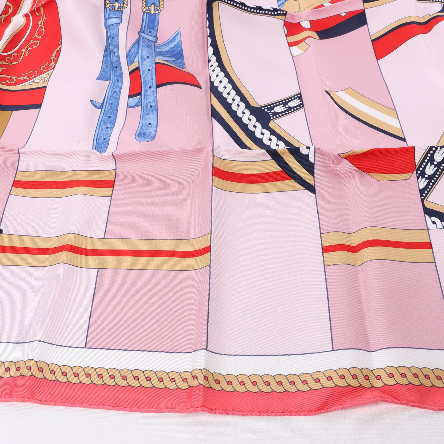 Hermès Carré 90 "LA BERLINE BAYADERE" 100% Silk Scarf in Pink