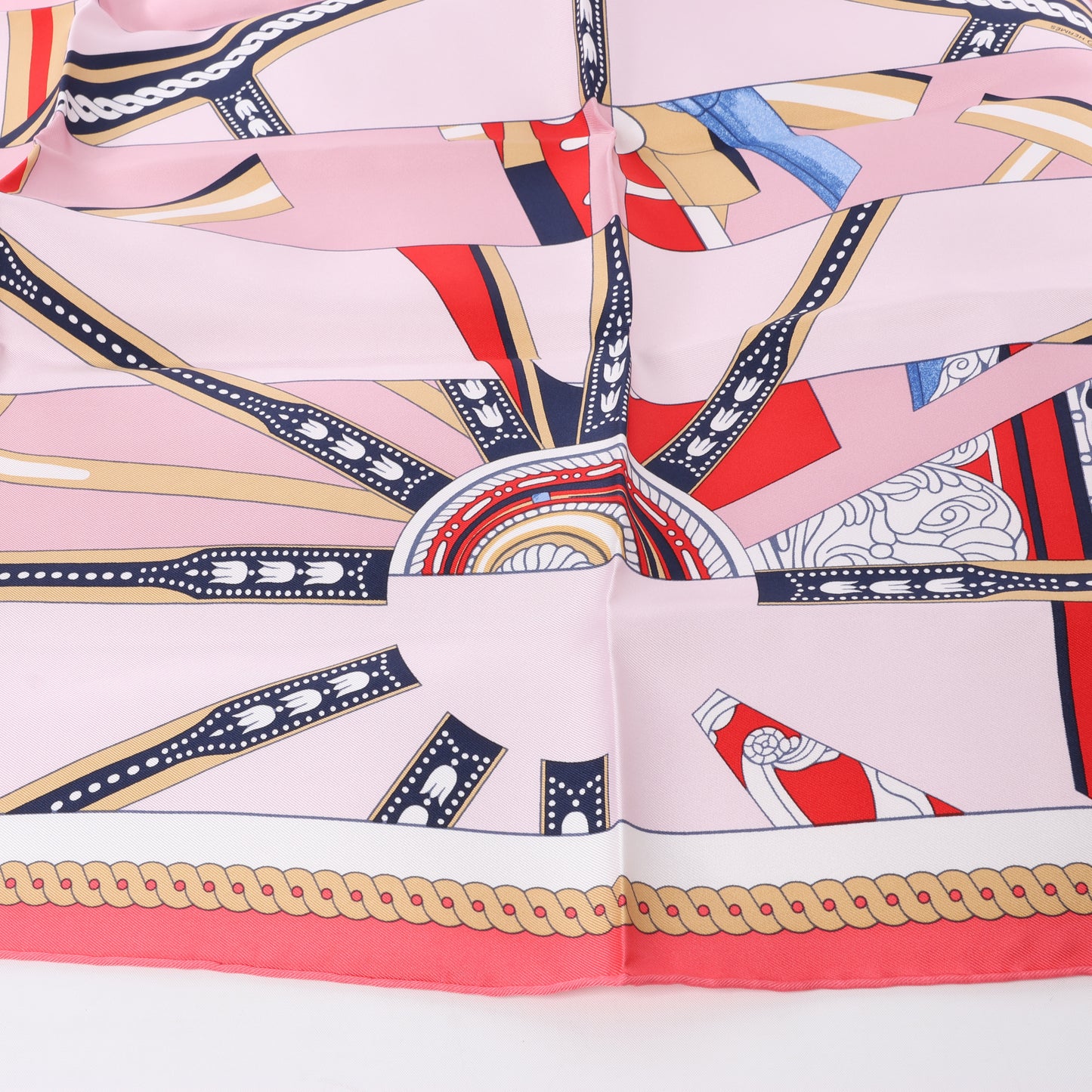 Hermès Carré 90 "LA BERLINE BAYADERE" 100% Silk Scarf in Pink