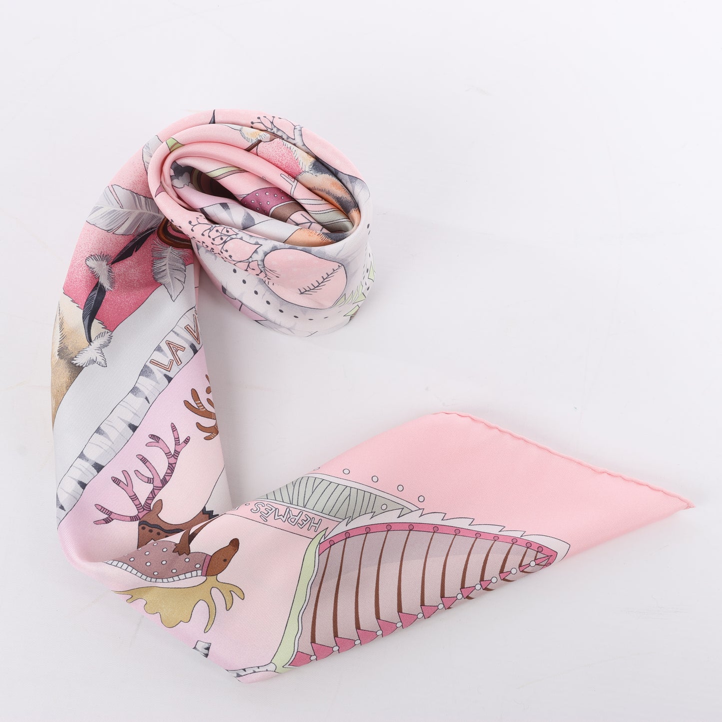 Hermès Carré 90 "LA VIE DU GRAND NORD" 100% Silk Scarf in Pink