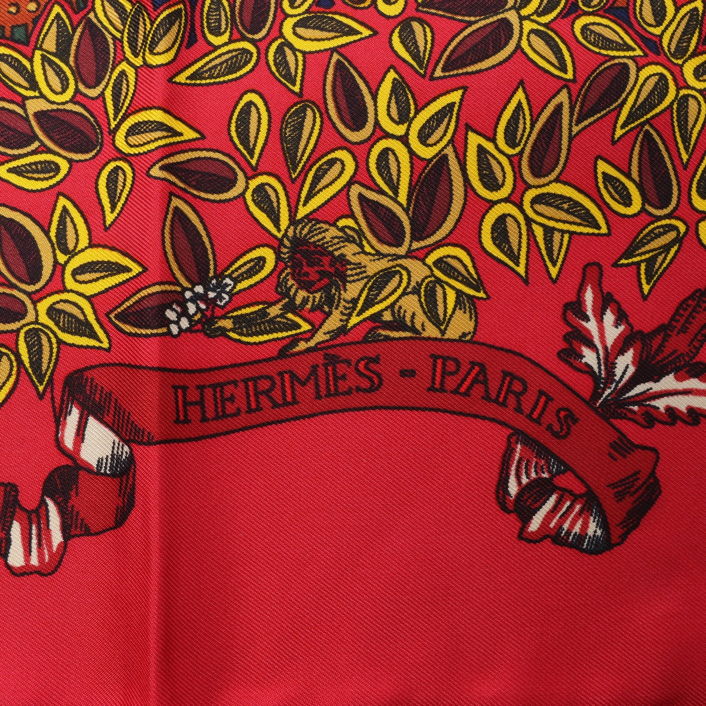 Hermès Carré 90 "LE PARADIS DU ROY" 100% Soie Foulard en Rouge