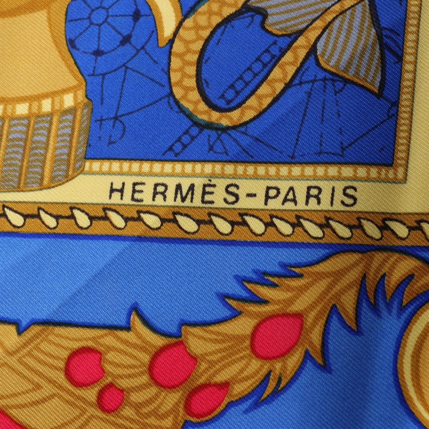 Hermès Carré 90 „LES BISSONE DE VENISE“ Schal aus 100 % Seide in Blau