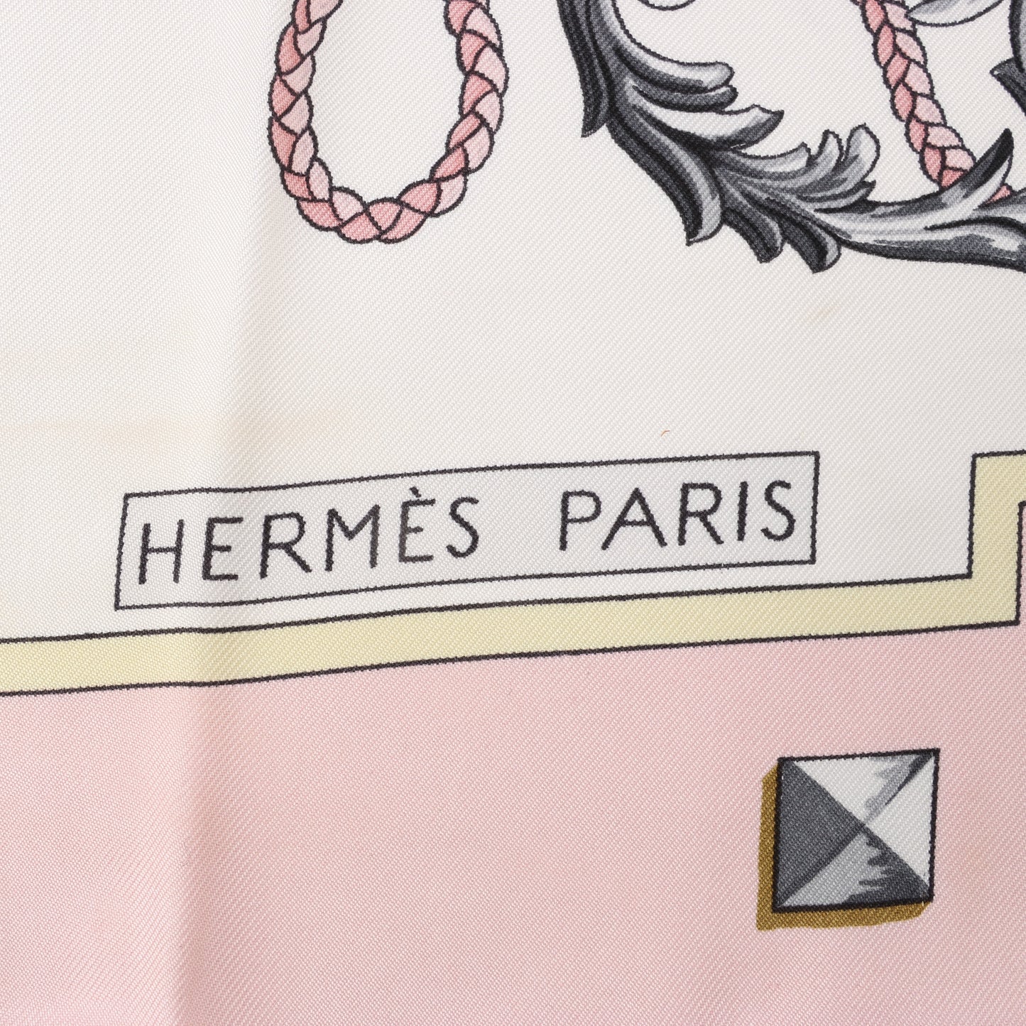Hermès Carré 90 „LES CLES“ 100% Seidenschal in Rosa