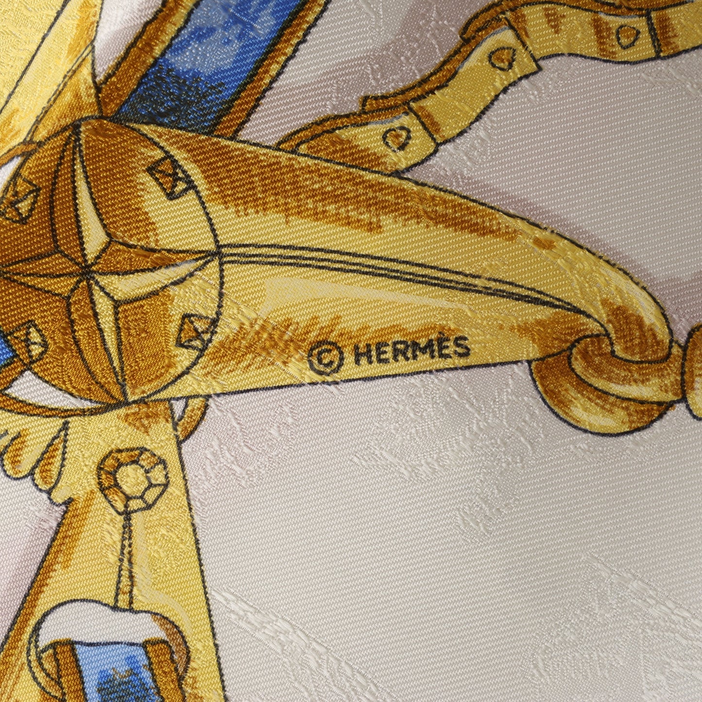 Hermès Carré 90 "L'INSTRVCTION DV ROY" 100% Seidenschal in Creme