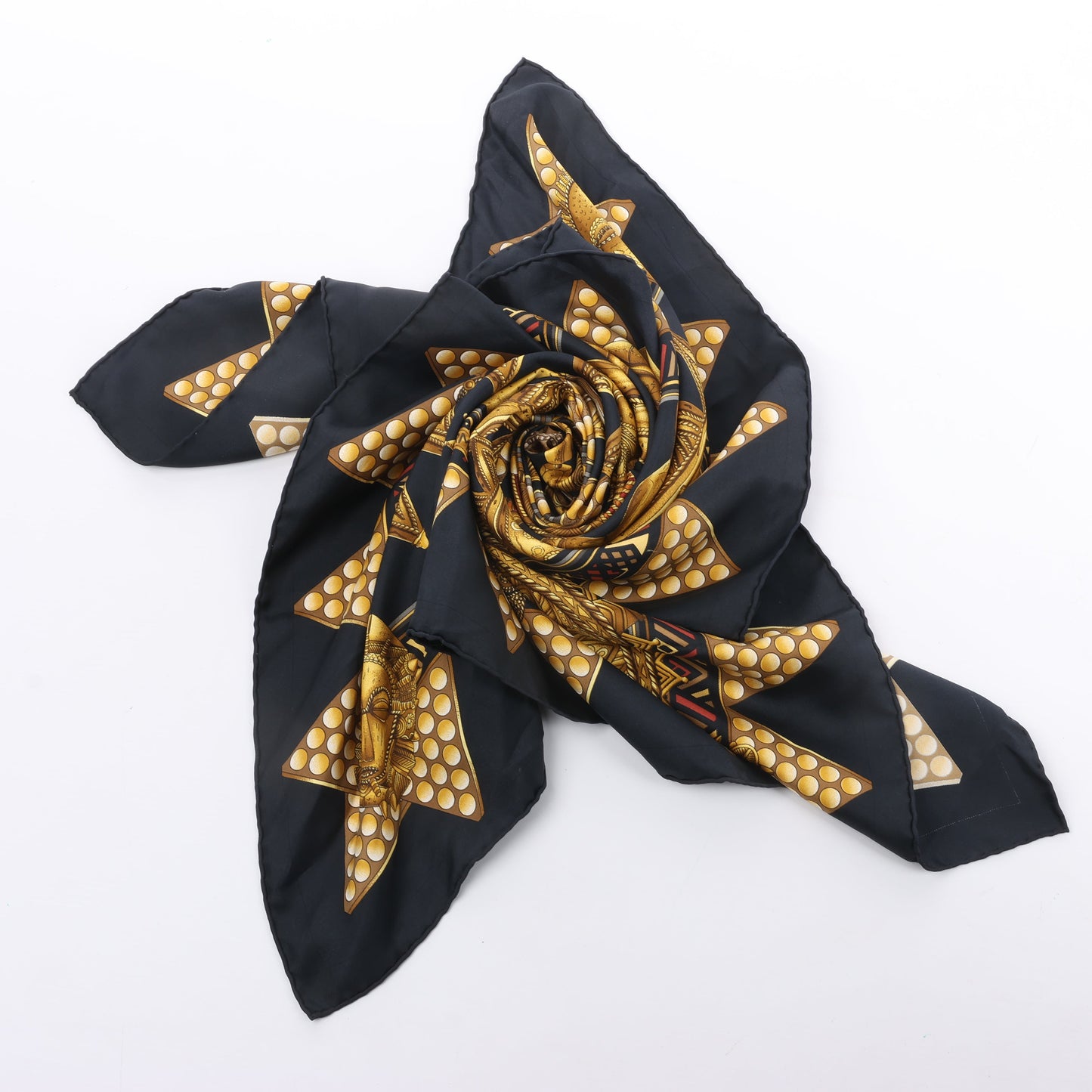 Carré Hermès Carré 90 « L'OR DES CHEFS » 100 % soie noir