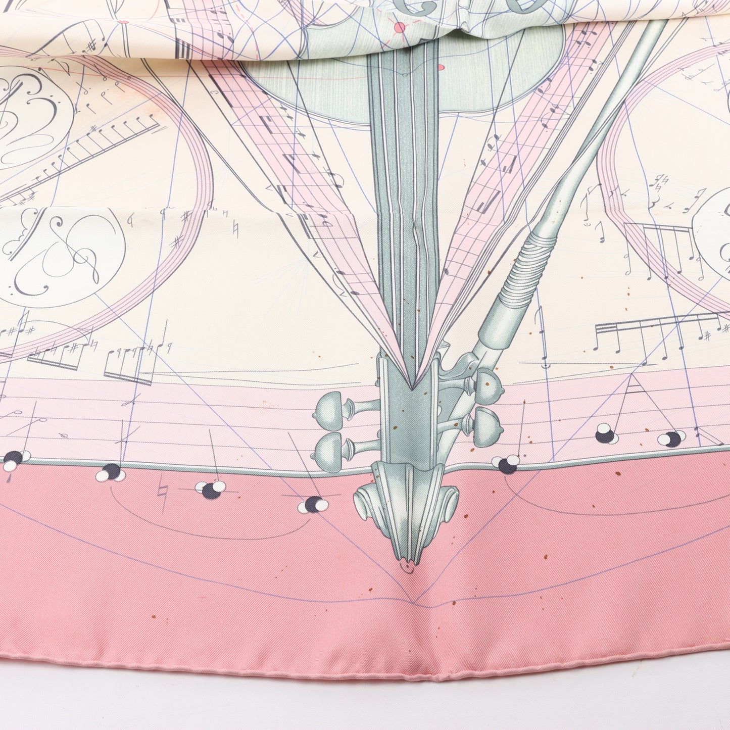 Hermès Carré 90 „La Musique Des Spheres“ Schal aus 100 % Seide in Rosa