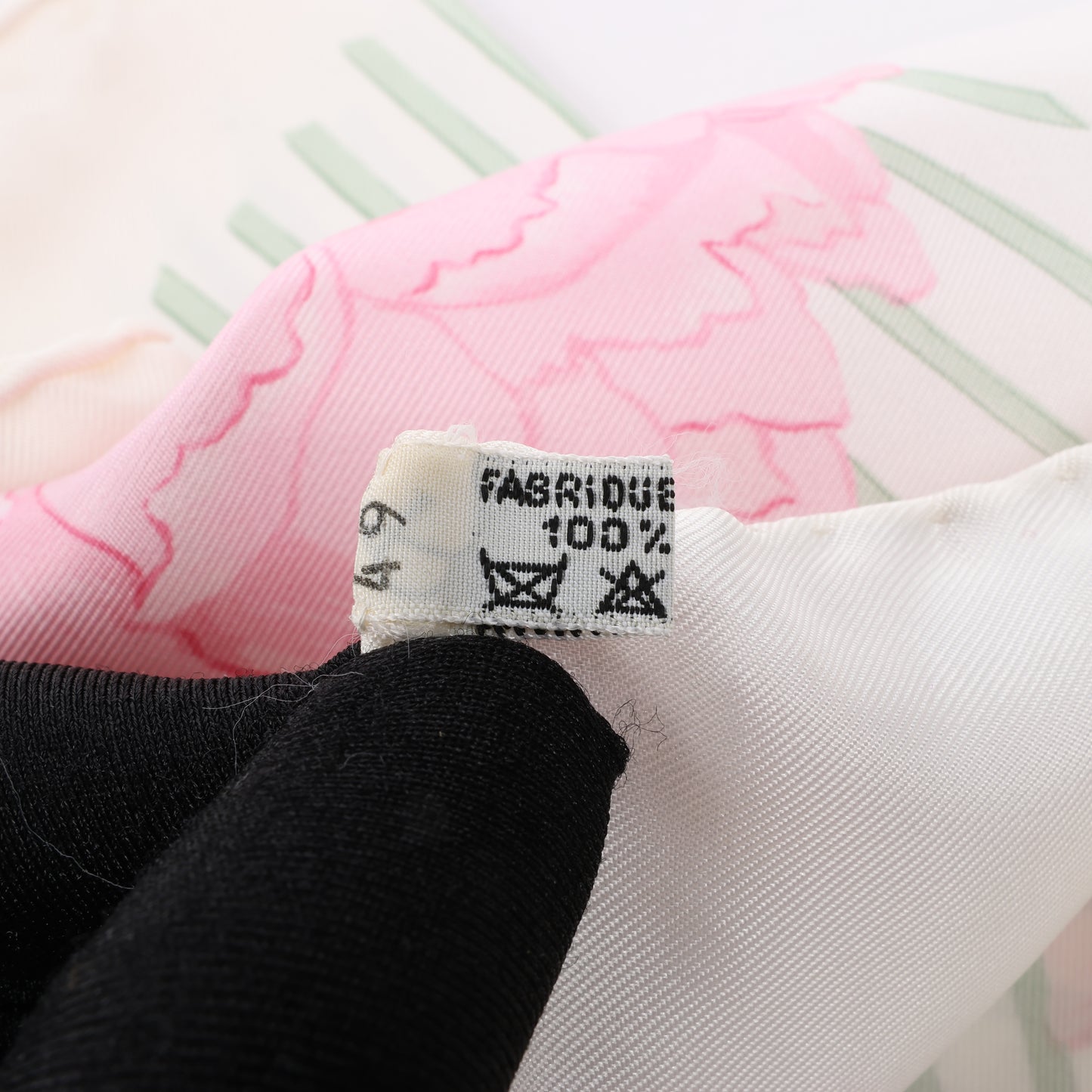 Hermès Carré 90 "Les Pivoines" 100% Silk Scarf in Pink
