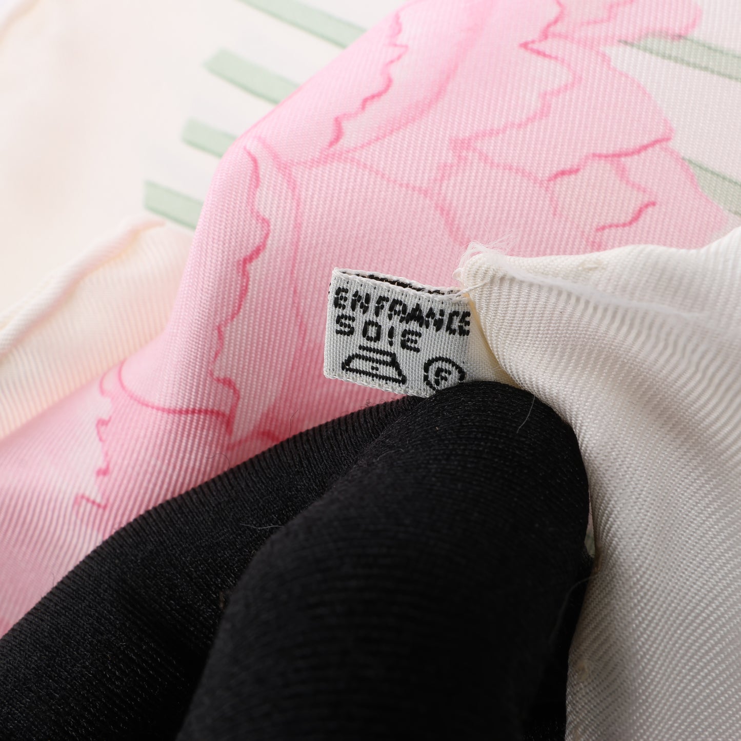 Hermès Carré 90 "Les Pivoines" 100% Silk Scarf in Pink