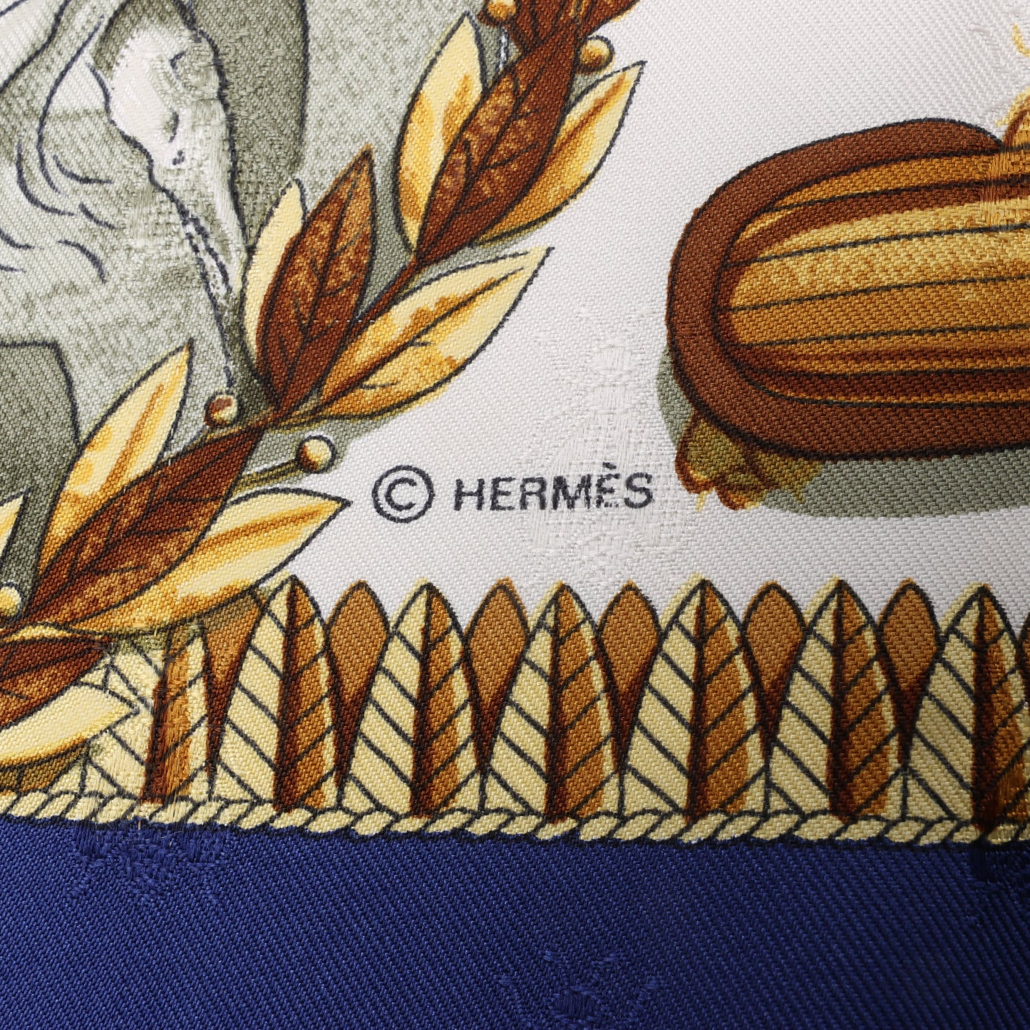 Hermès Carré 90 "NAPOLEON" 100% Seidenschal in Blau