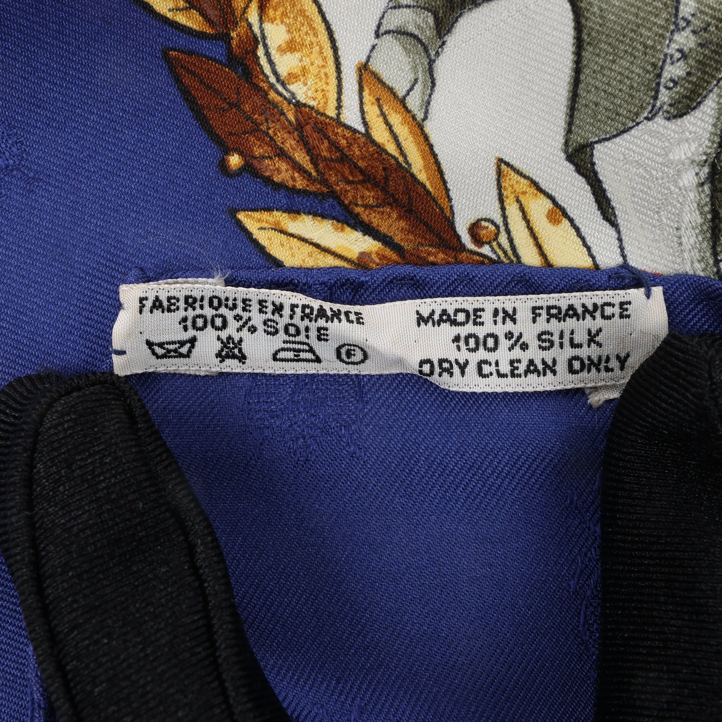 Hermès Carré 90 "NAPOLEON" 100% Seidenschal in Blau