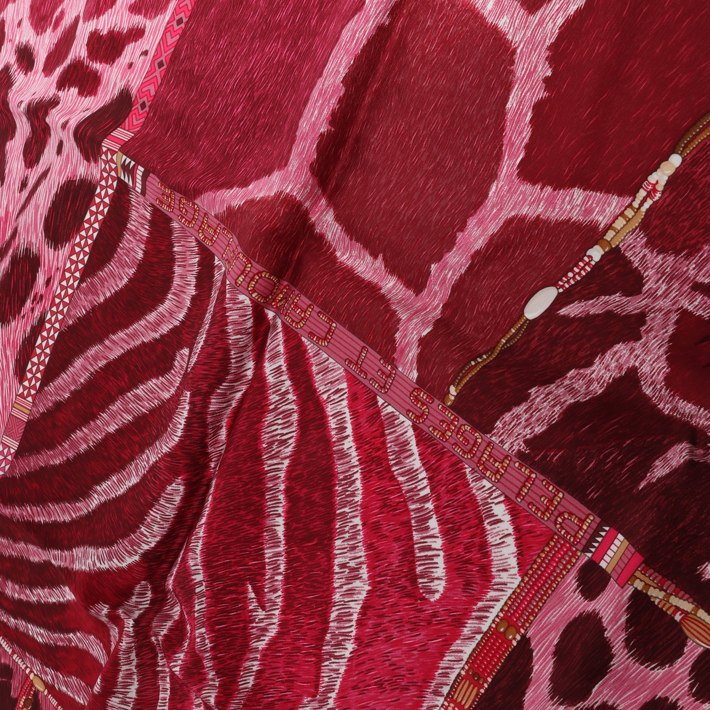 Hermès Carré 90 "PELAGES ET CAMOUFLAGE" 100% Silk Scarf in Burgundy x Pink