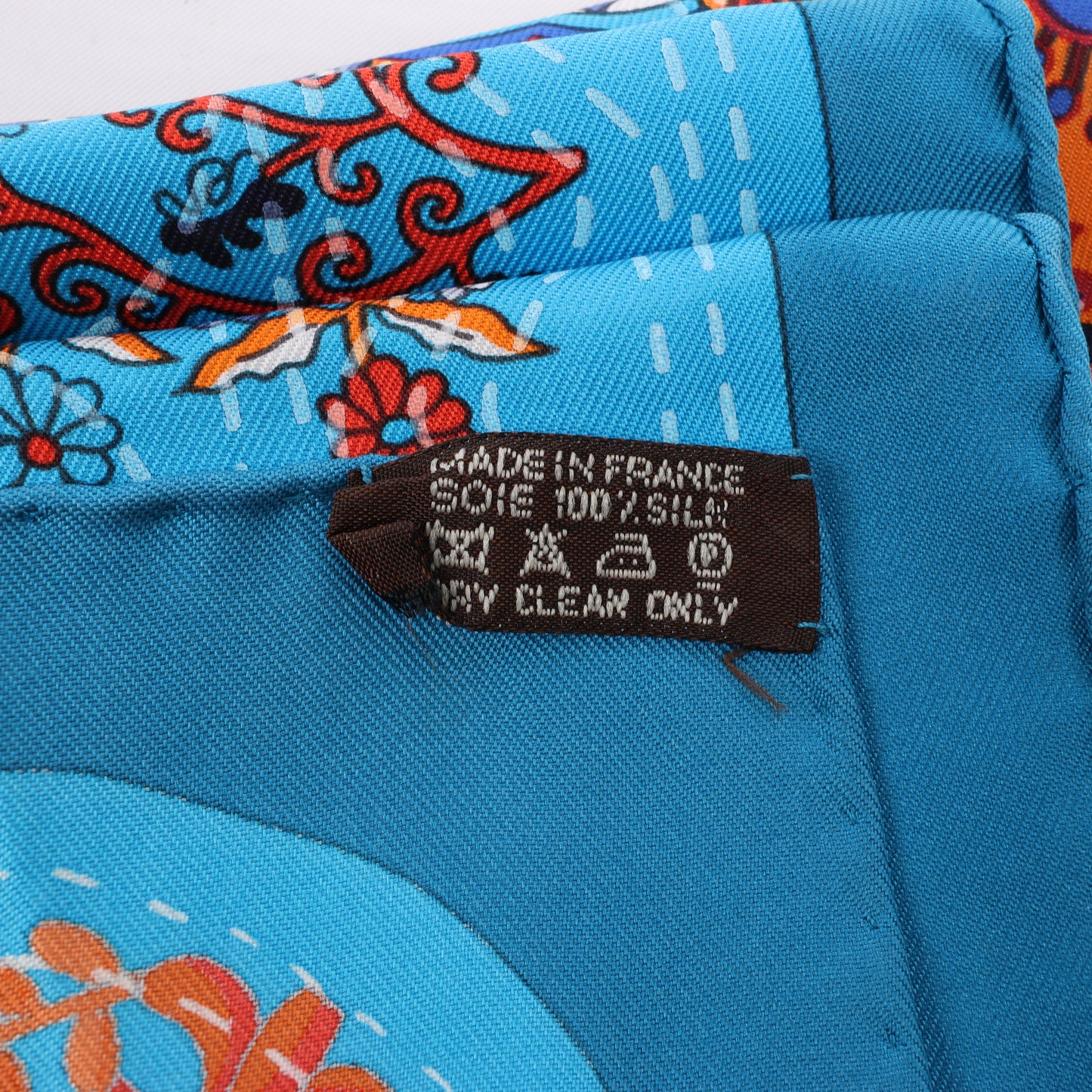 Hermès Carré 90 "Pique Fleuri de Provence" 100% Silk Scarf in Blue