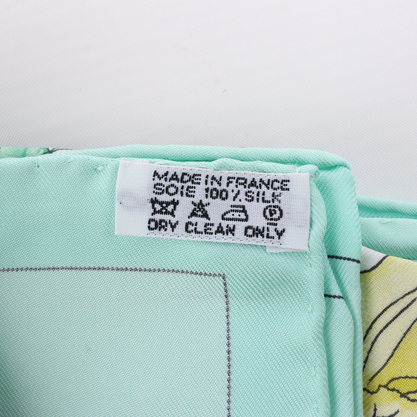 Hermès Carré 90 "Pythagore" 100% Silk Scarf in Green