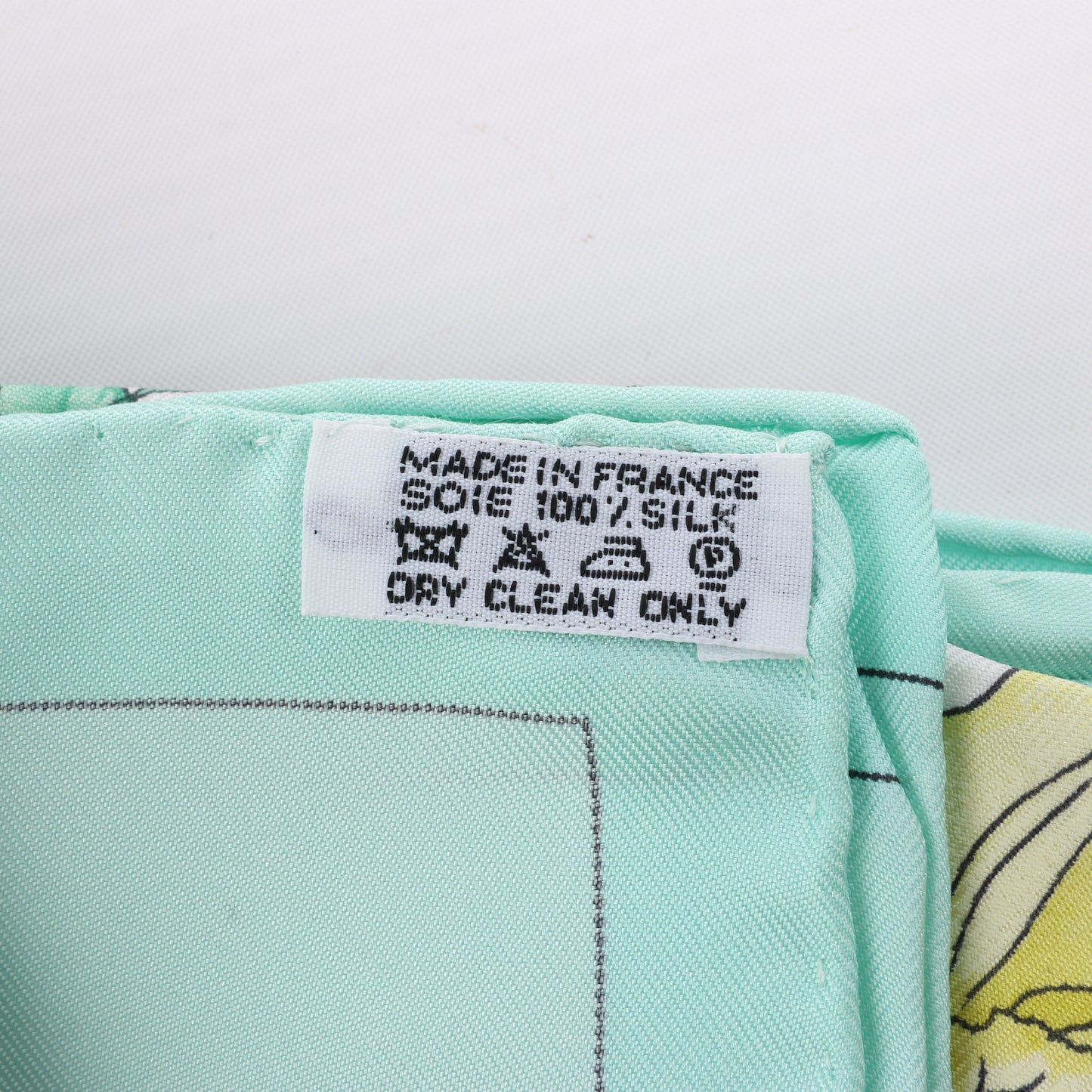 Hermès Carré 90 "Pythagore" 100% Silk Scarf in Green