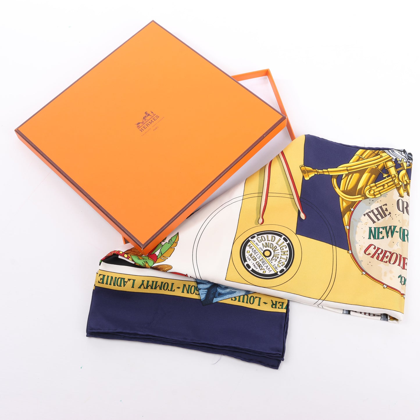Hermès Carré 90 „THE ORIGINAL NEW ORLEANS CREOLE JAZZ 1923“ Schal aus 100 % Seide in Marineblau