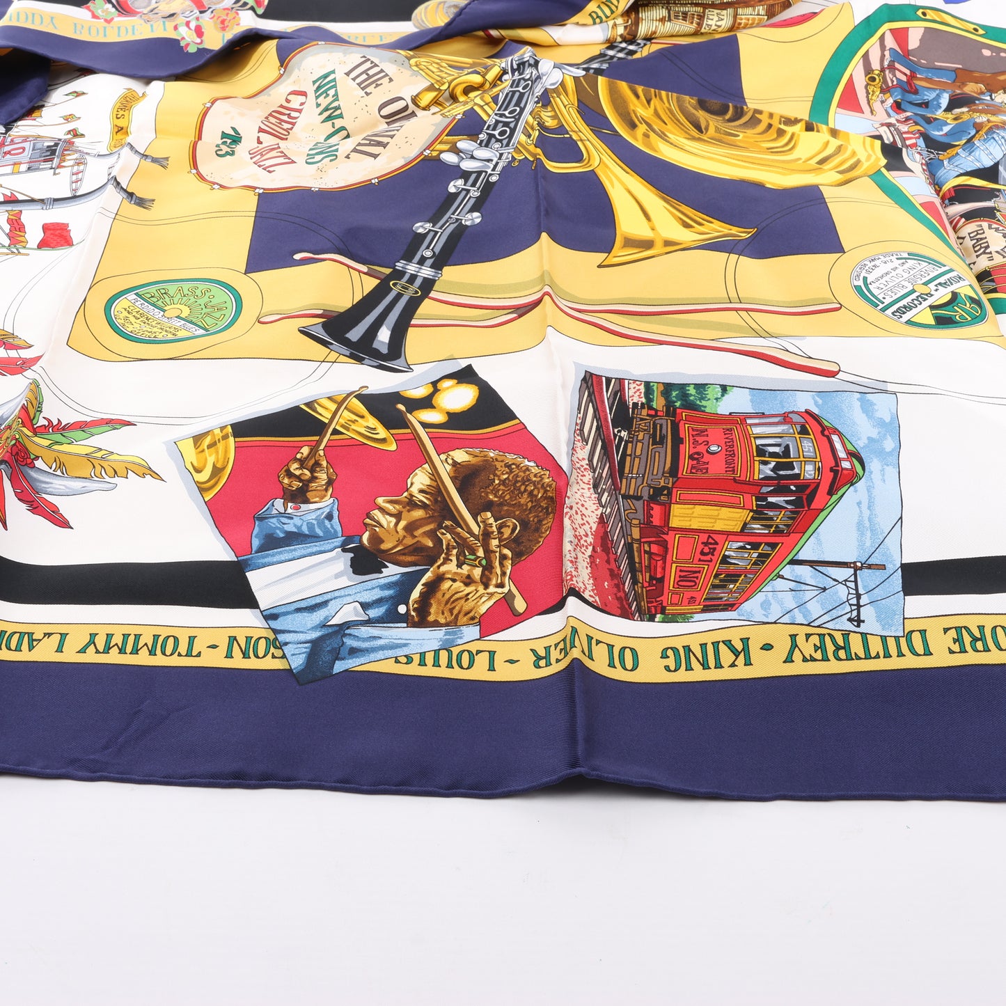 Hermès Carré 90 „THE ORIGINAL NEW ORLEANS CREOLE JAZZ 1923“ Schal aus 100 % Seide in Marineblau