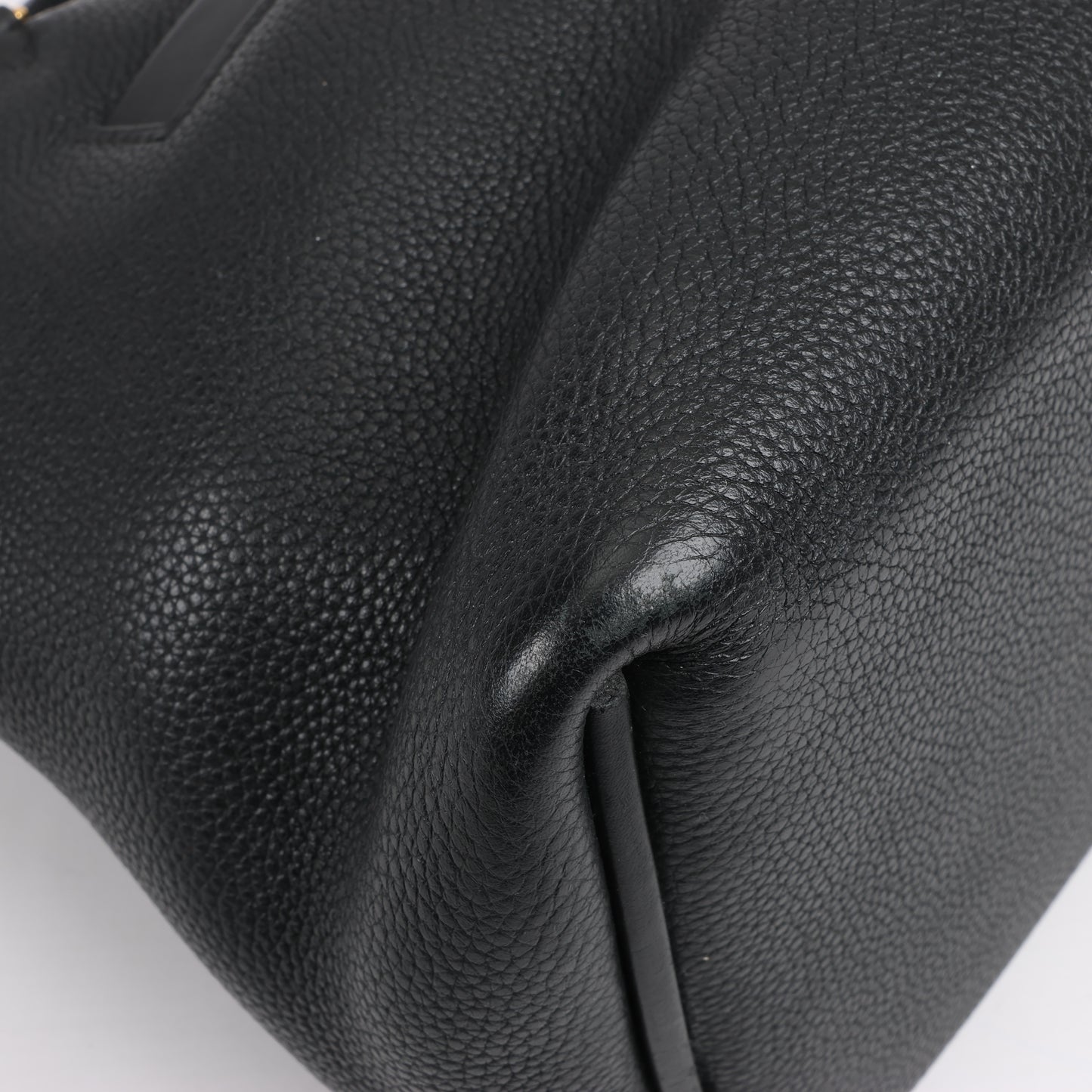 HERMES 24/24 29 Togo Lederhandtasche in Schwarz und Gold Metallbeschläge T: 2019