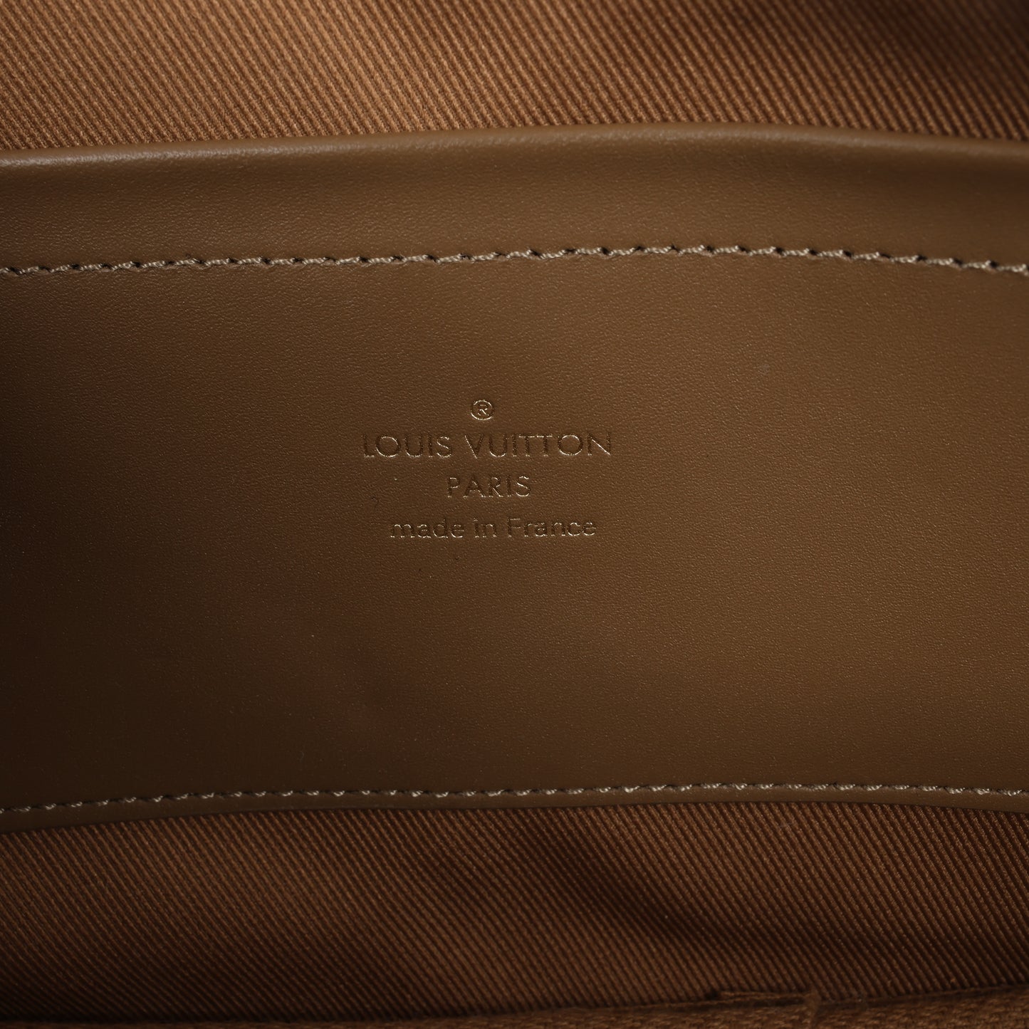 Louis Vuitton Monogram Utility Umhängetasche M80446