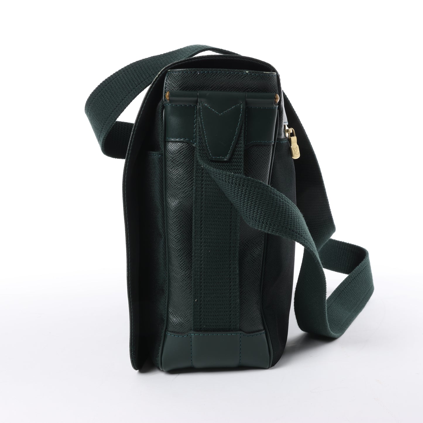 Louis Vuitton Taiga Viktor Shoulder Bag in Green M30144