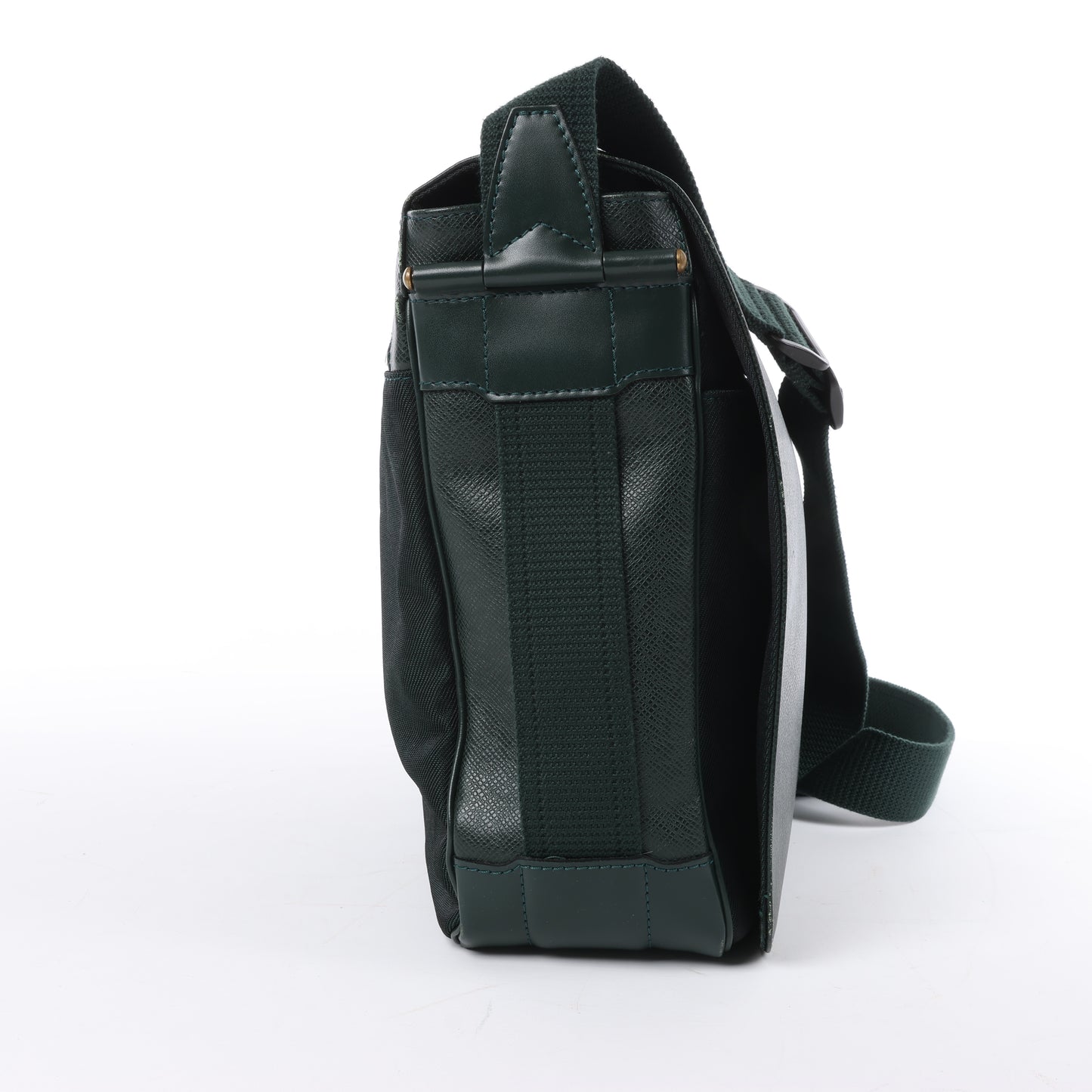Louis Vuitton Taiga Viktor Shoulder Bag in Green M30144