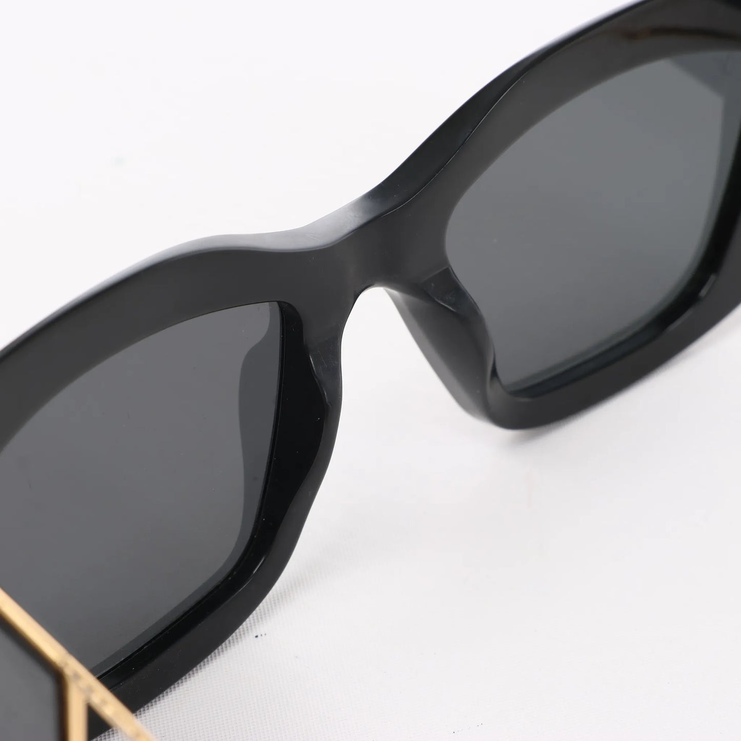 Louia Vuitton Acetat Arizona Dream Sonnenbrille in Schwarz Z1220W