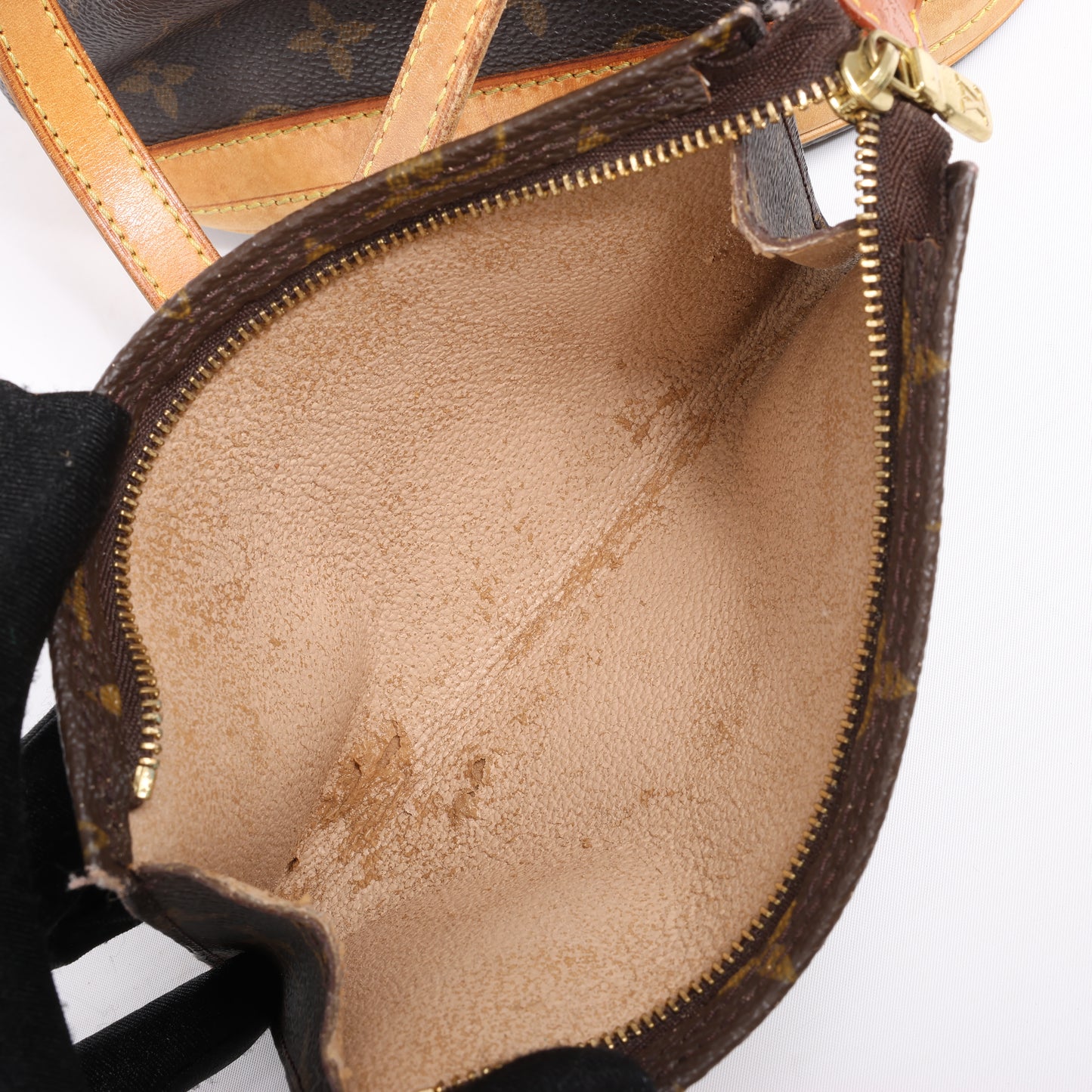 Louis Vuitton Monogram Canvas Bucket Shoulder Bag