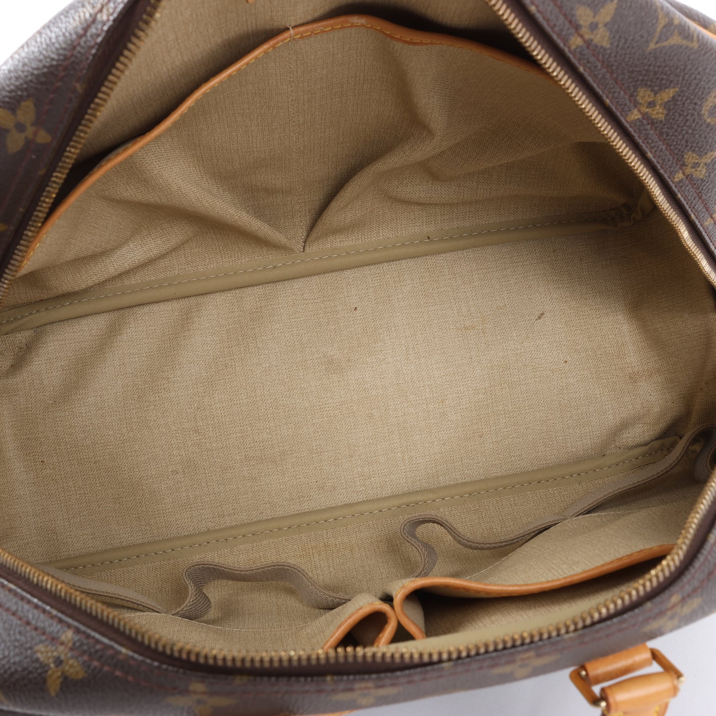 Louis Vuitton Deauville Handtasche aus Monogram-Canvas M47270