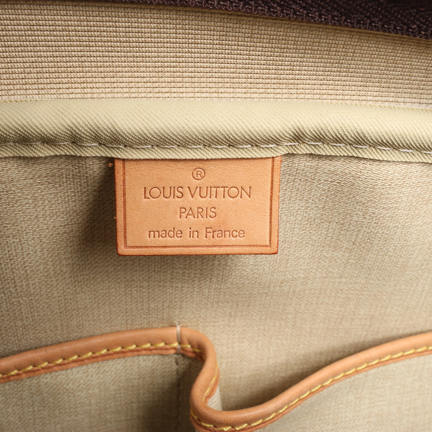 Louis Vuitton Deauville Handtasche aus Monogram-Canvas M47270