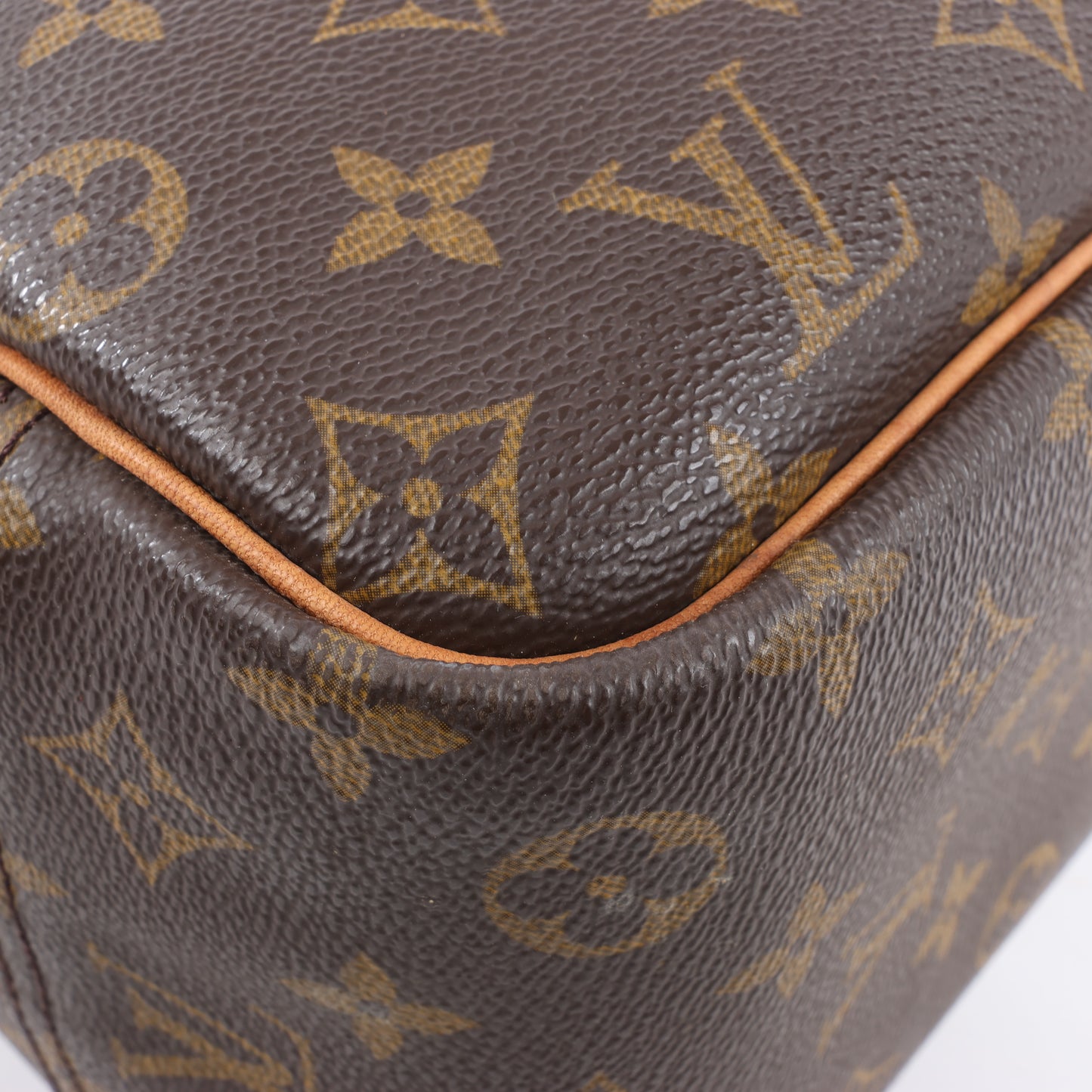 Louis Vuitton Deauville Handtasche aus Monogram-Canvas M47270