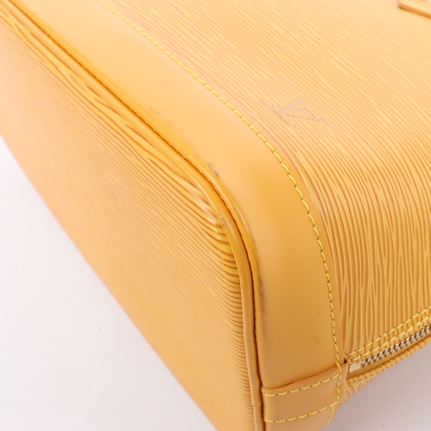 Louis Vuitton Alma PM Handtasche aus Epi-Leder in Gelb M52149