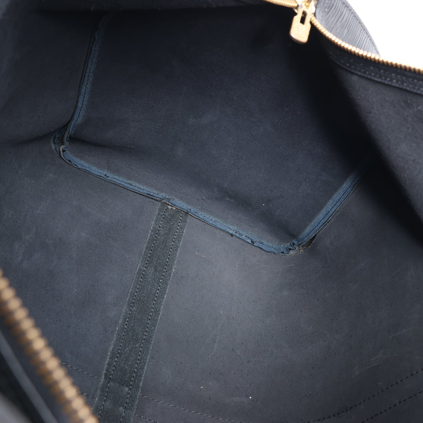 Sac de voyage Keepall 55 en cuir épi Louis Vuitton noir M59052