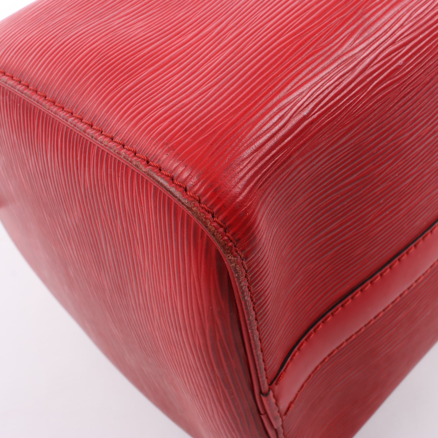 Sac à main Louis Vuitton Speedy 30 en cuir épi rouge M43007
