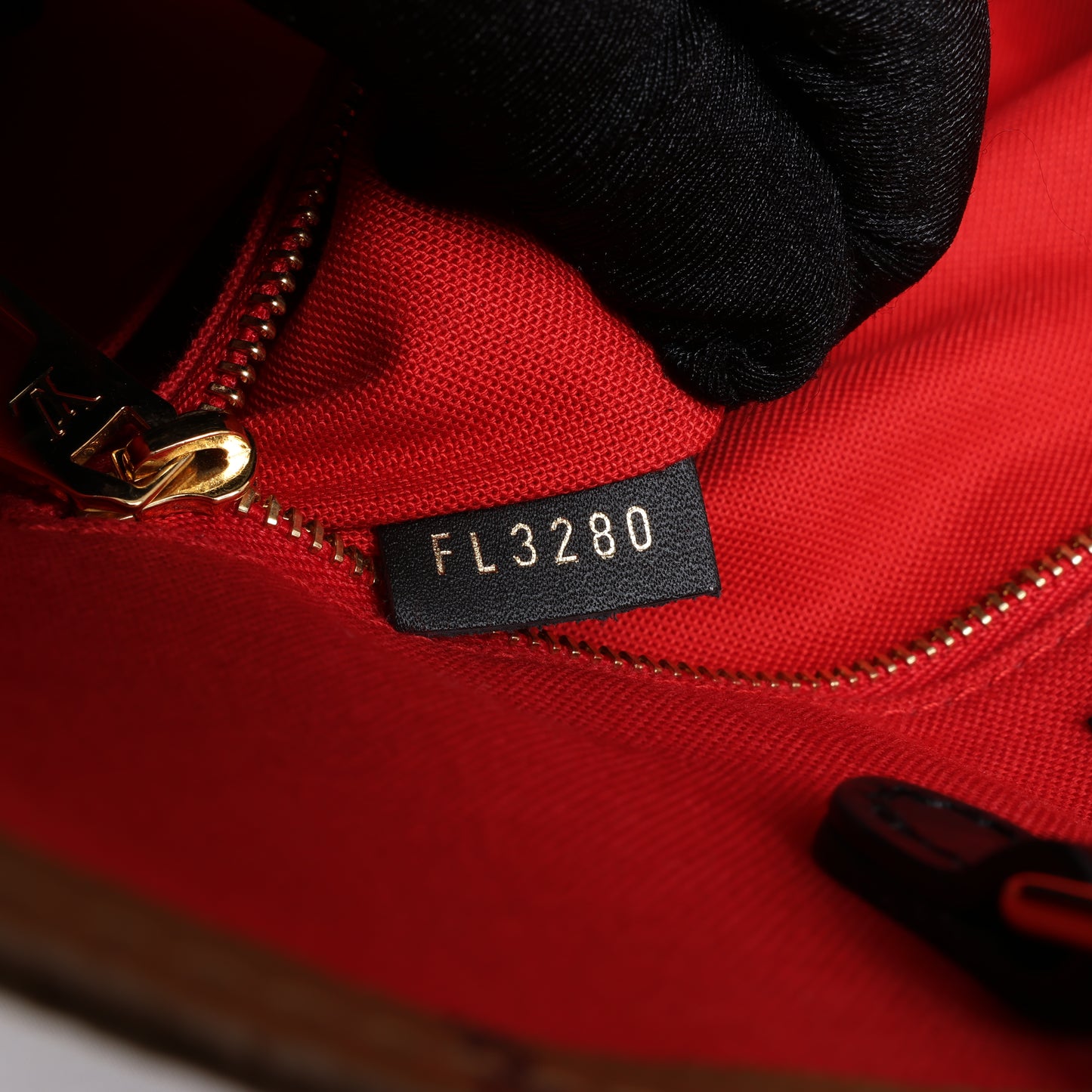 Louis Vuitton Riesiges Monogramm Reverse On the Go MM in Braun M45321