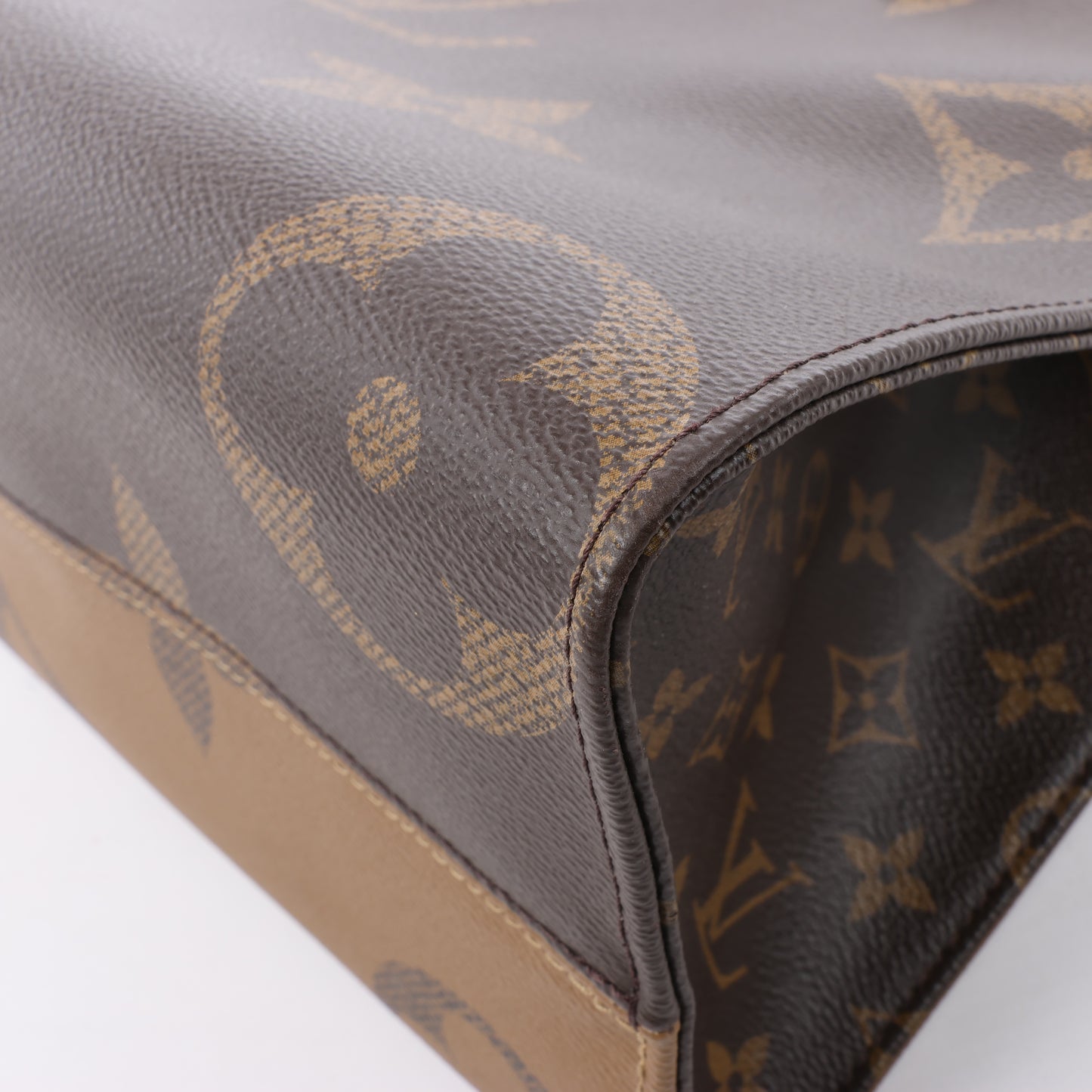 Louis Vuitton Riesiges Monogramm Reverse On the Go MM in Braun M45321