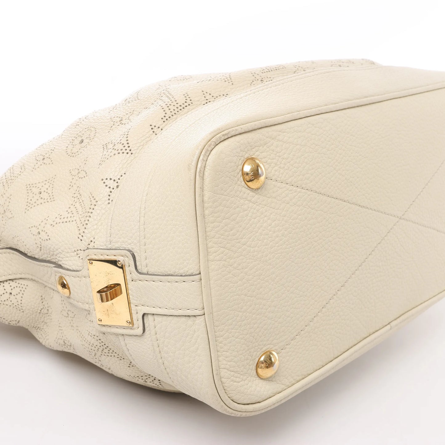 Sac à main Louis Vuitton Monogram Mahina Stella PM en cuir beige M93067