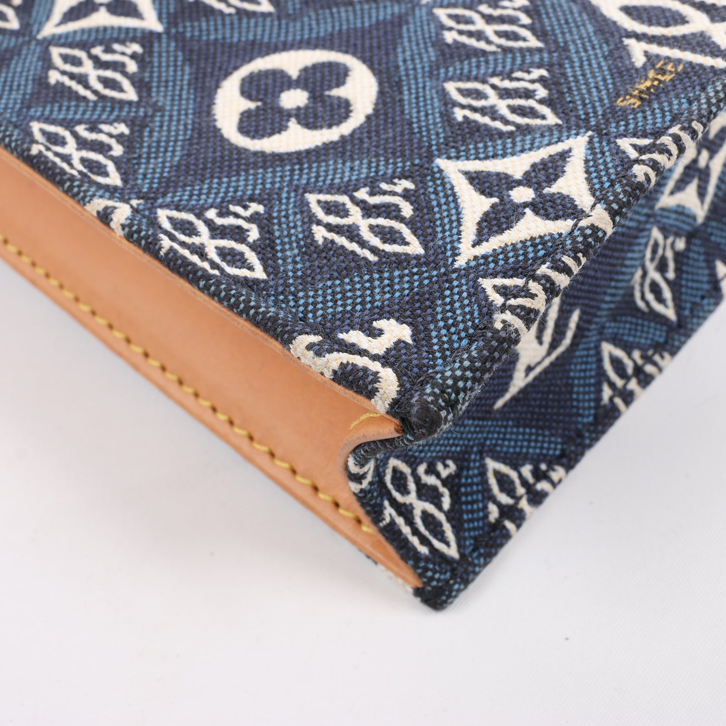 Sac à main Louis Vuitton Since1854 Petit Sac Plat 2 voies Bleu x Beige M80288