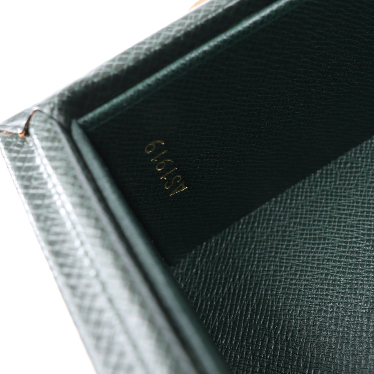 Louis Vuitton Taiga Diplomat Reisetasche in Grün M30014