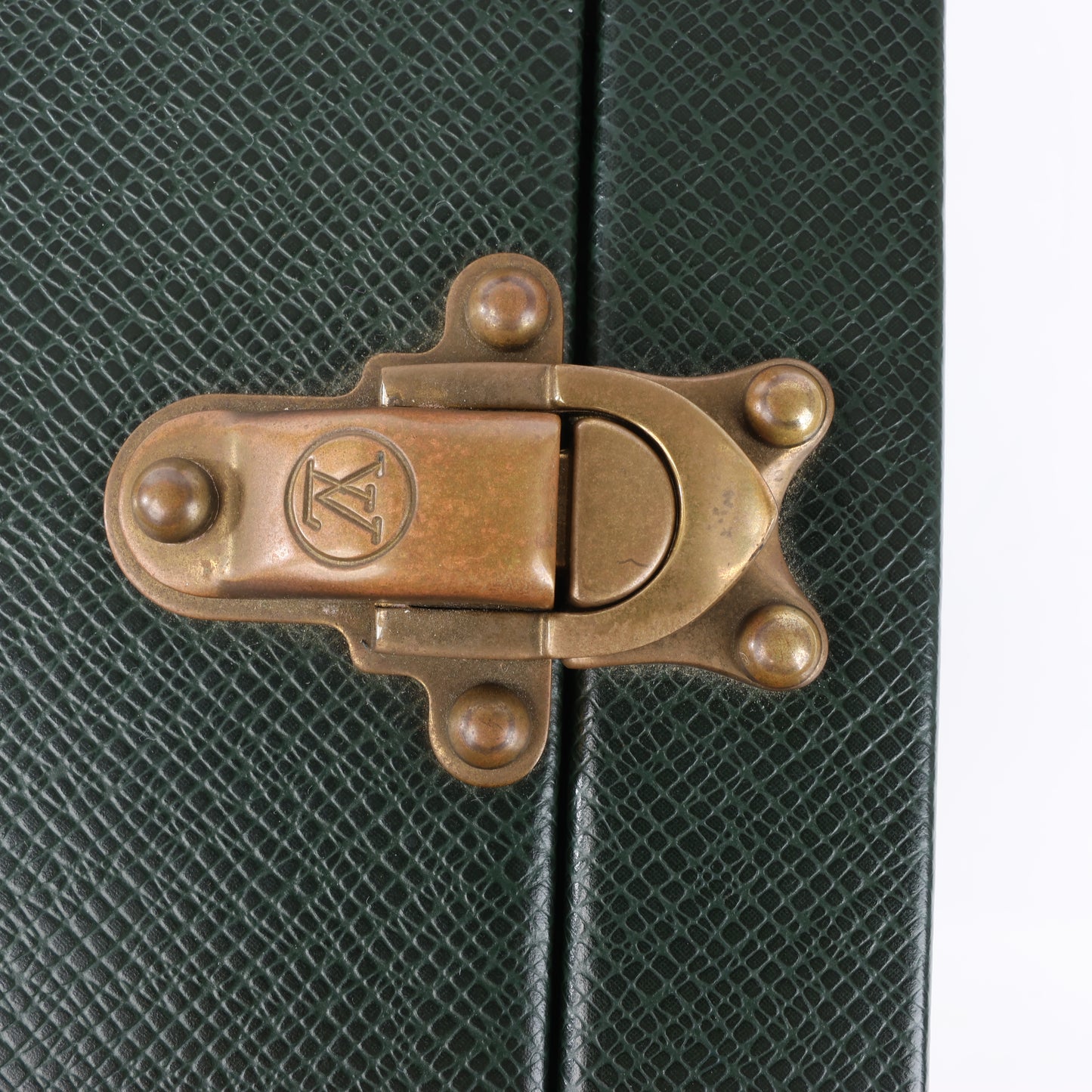 Louis Vuitton Taiga Diplomat Reisetasche in Grün M30014