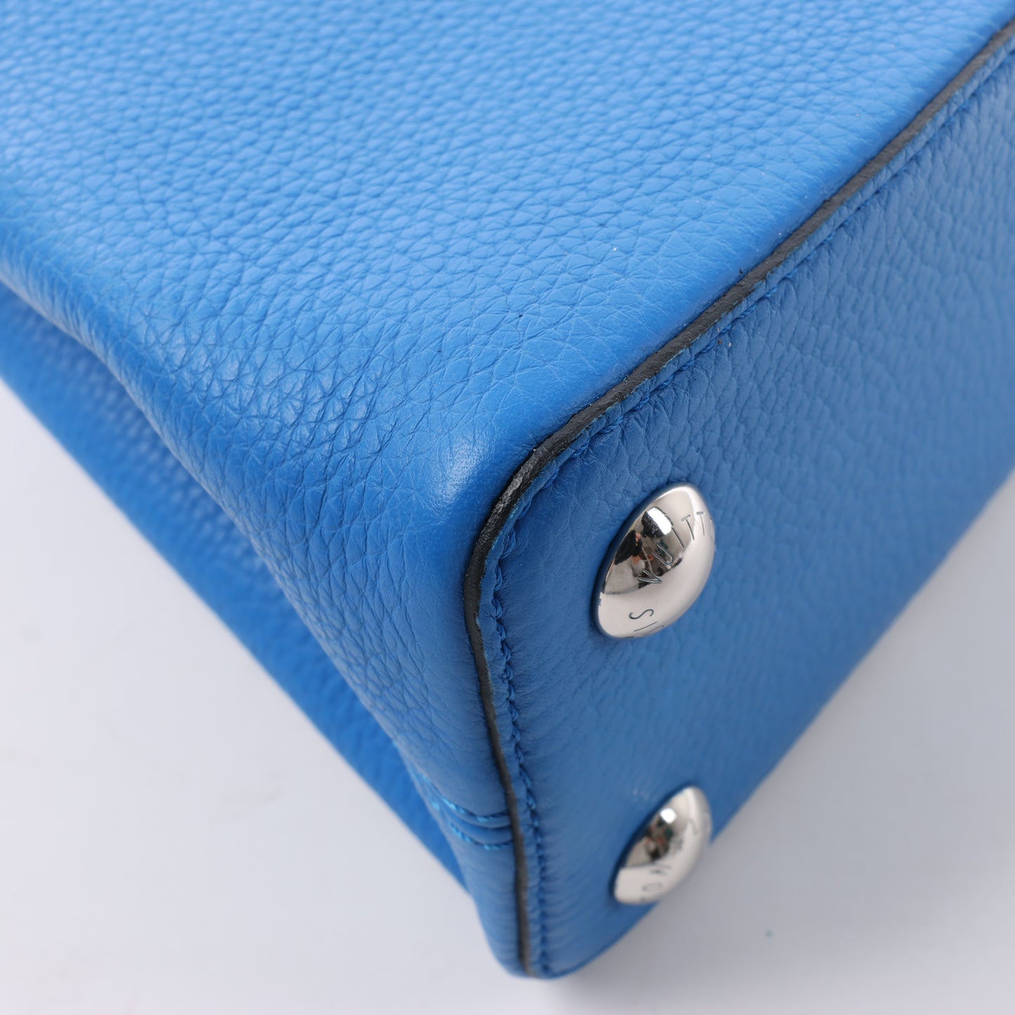 Louis Vuitton Taurillon Capucines BB Sac à main en Bleu