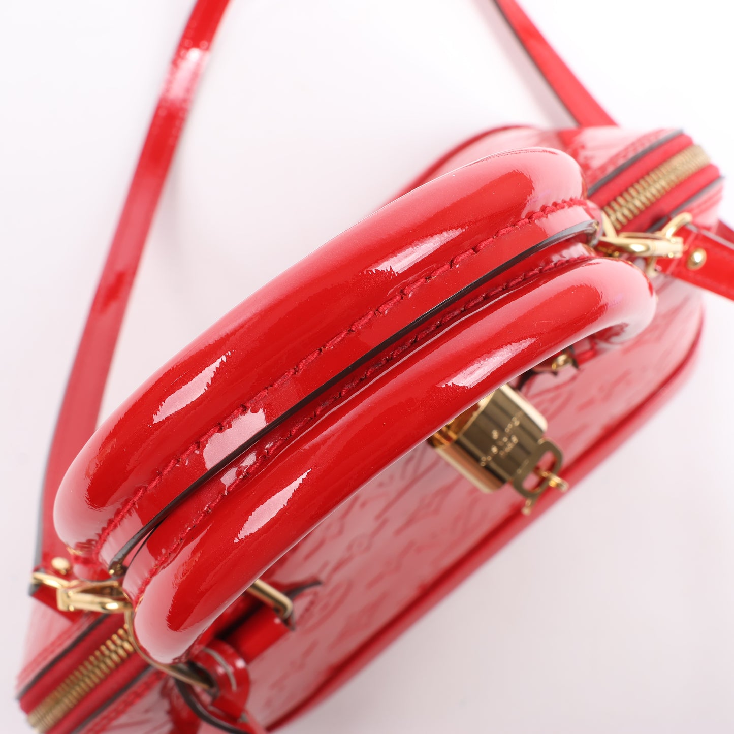 Louis Vuitton Monogram Vernis Alma BB Handtasche in Rot M90174