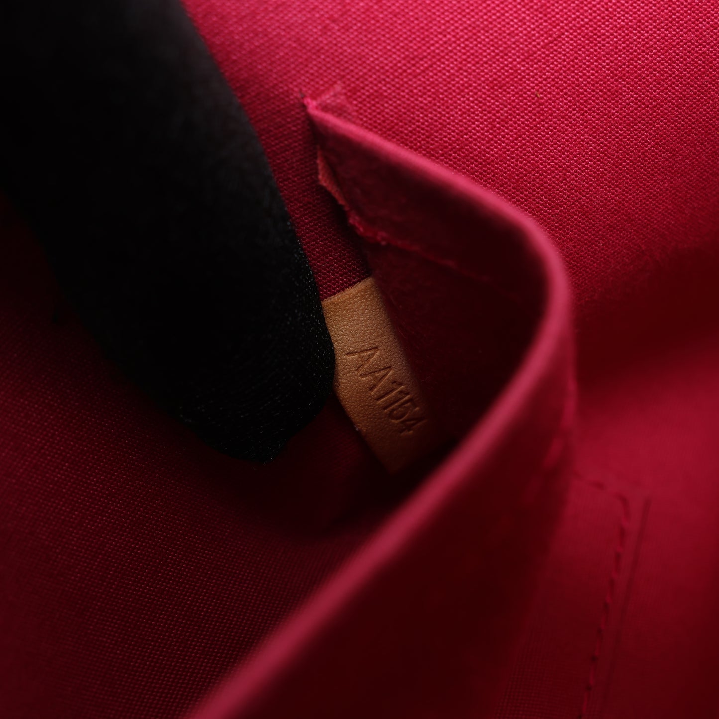 Louis Vuitton Monogram Vernis Alma BB Handtasche in Rot M91606