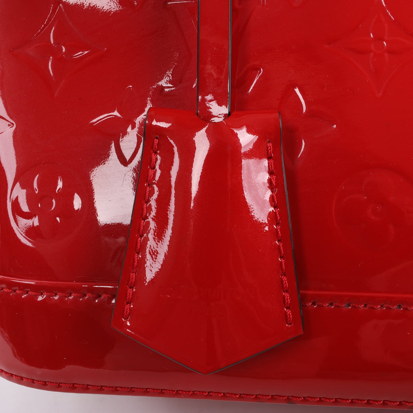 Sac à main LOUIS VUITTON Vernis Alma PM en rouge M90096