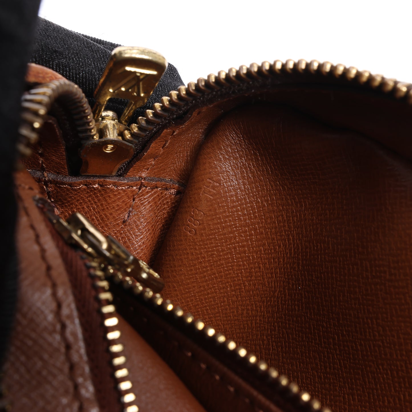 Louis Vuitton Monogram Canvas Jeune fille 23 Shoulder Bag M51227
