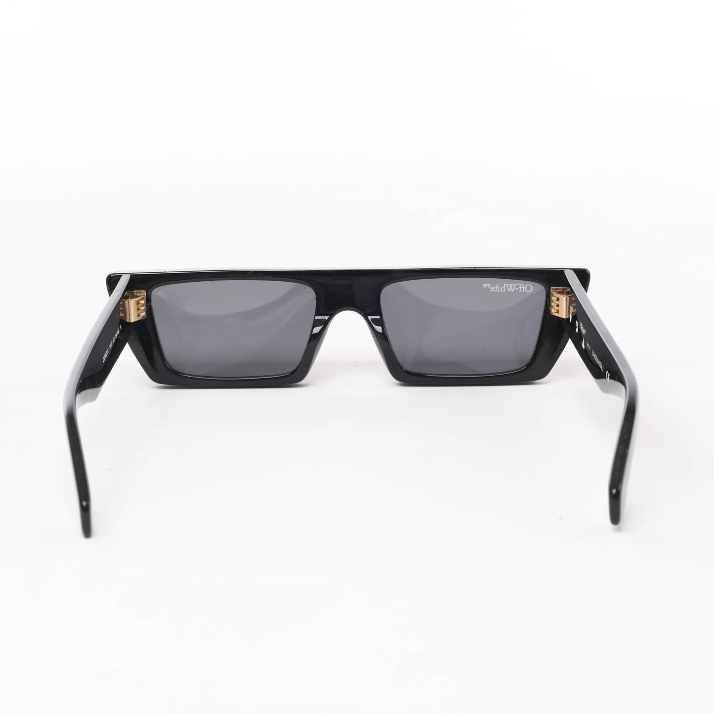 Off White Manchester Sonnenbrille in Schwarz OERI010