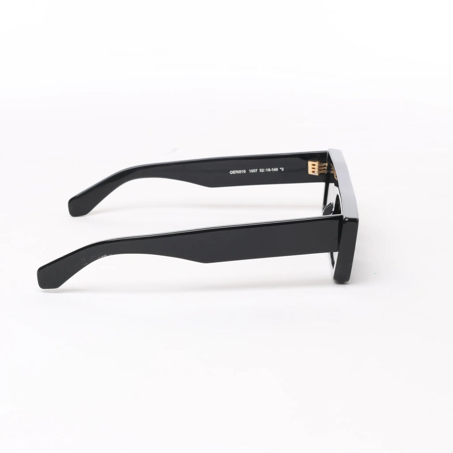 Off White Manchester Sonnenbrille in Schwarz OERI010