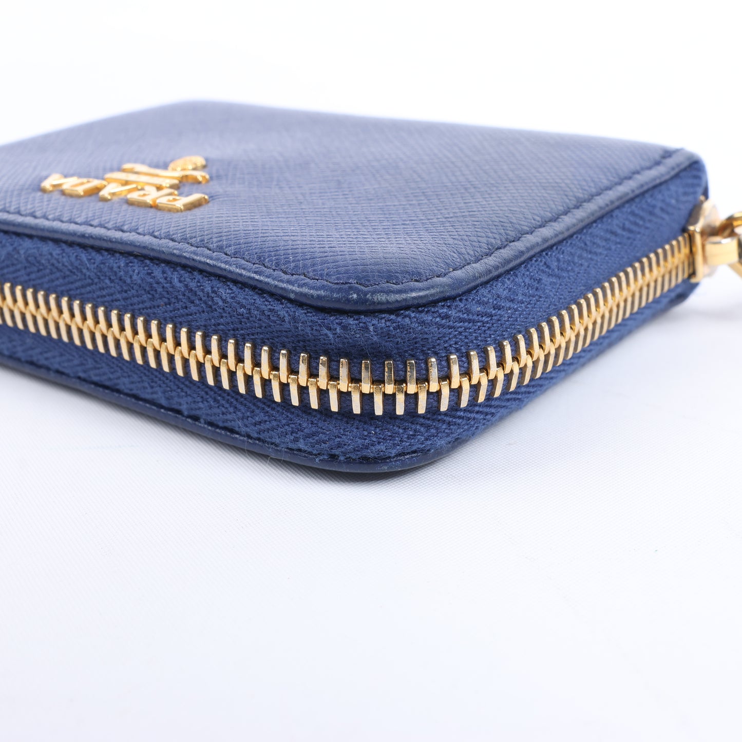 Prada – Münzgeldbörse aus Saffiano-Metall 1MM268 aus blauem Leder