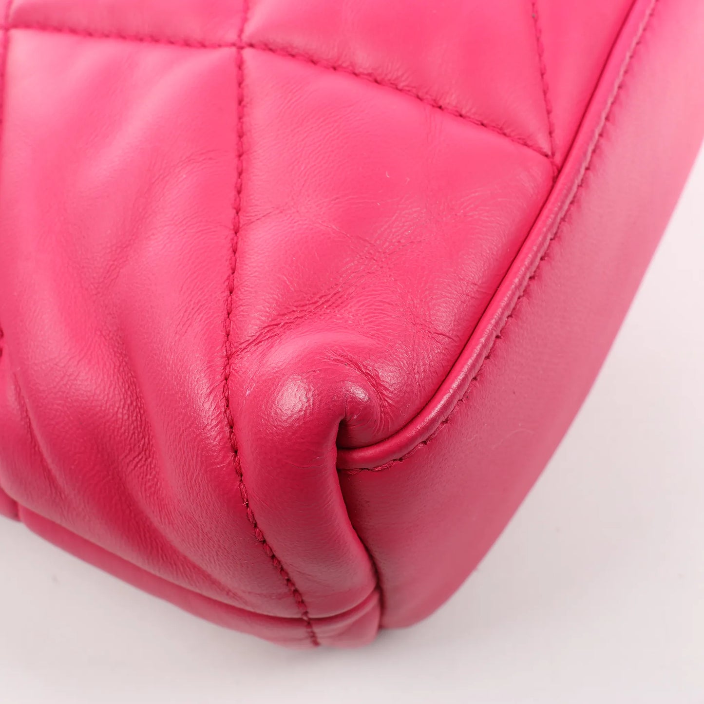 Saint Laurent Paris Loulou Puffer Leather Chain Shoulder Bag in Pink 620333