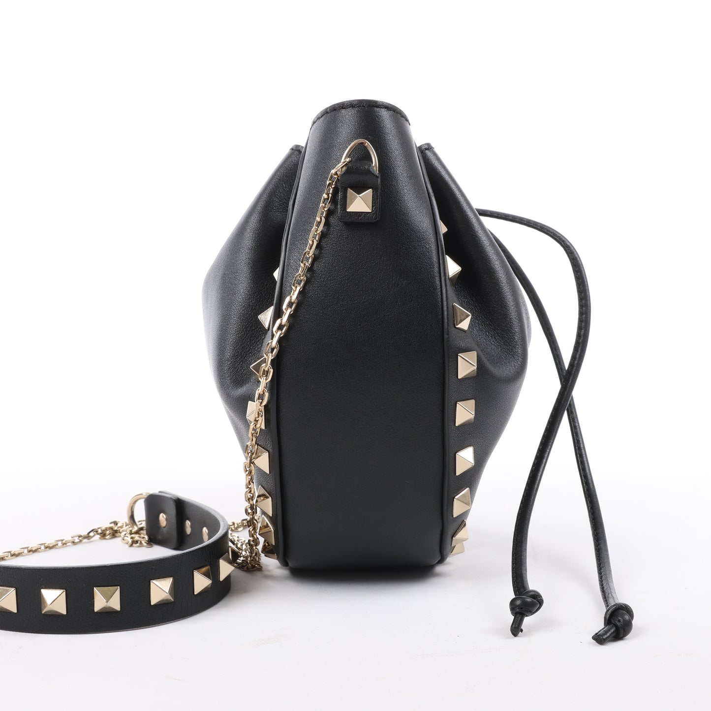Valentino Garavani – Rockstuds – Schwarze Schultertasche aus Leder mit Kettenriemen