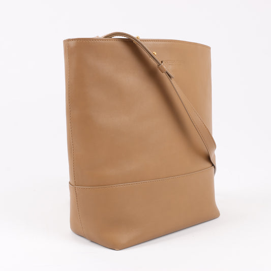 Bottega Veneta – Schultertasche aus braunem Leder
