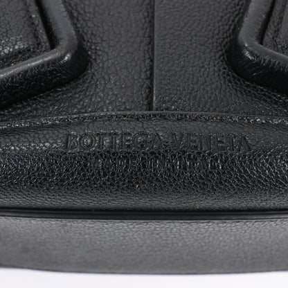 Bottega Veneta Arco Mini Leder Maxi Intrecciato 2Way Handtasche in Schwarz